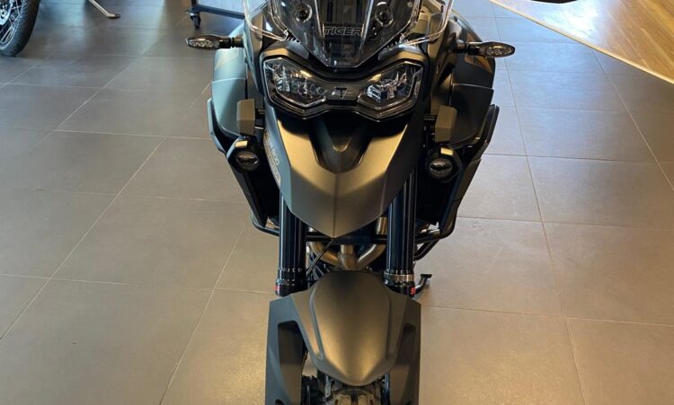 Tiger 900 Bond 1